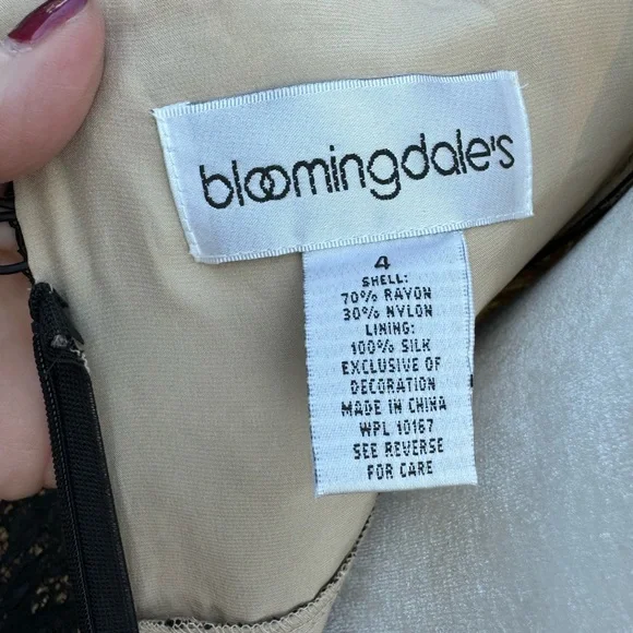 Bloomingdale’s Black Halter Dress size 4 Perfect for the holidays - Picture 6 of 7